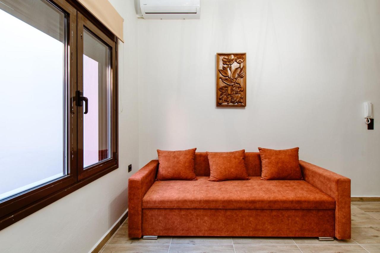 Krinis Houses Next The Old Harbour Chrissi Akti Chania Exterior foto