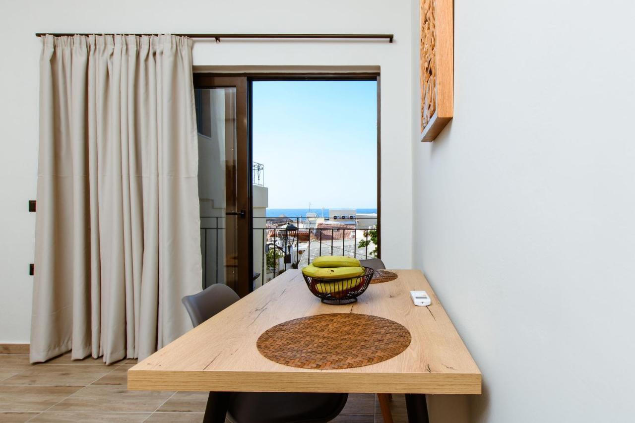 Krinis Houses Next The Old Harbour Chrissi Akti Chania Exterior foto