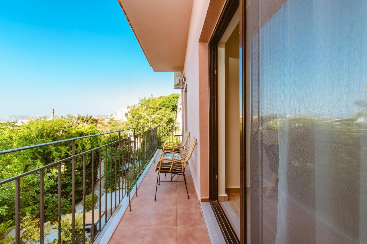 Krinis Houses Next The Old Harbour Chrissi Akti Chania Exterior foto