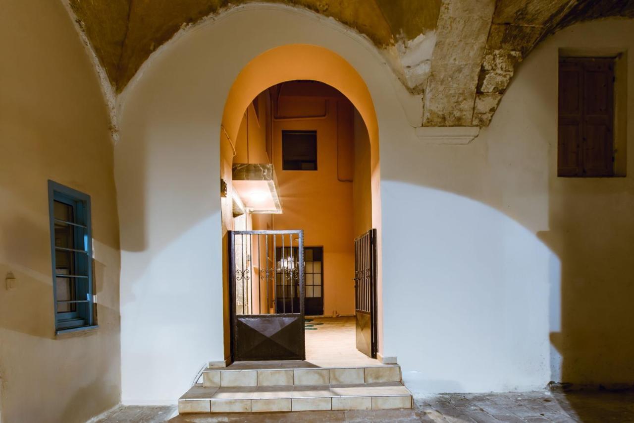 Krinis Houses Next The Old Harbour Chrissi Akti Chania Exterior foto