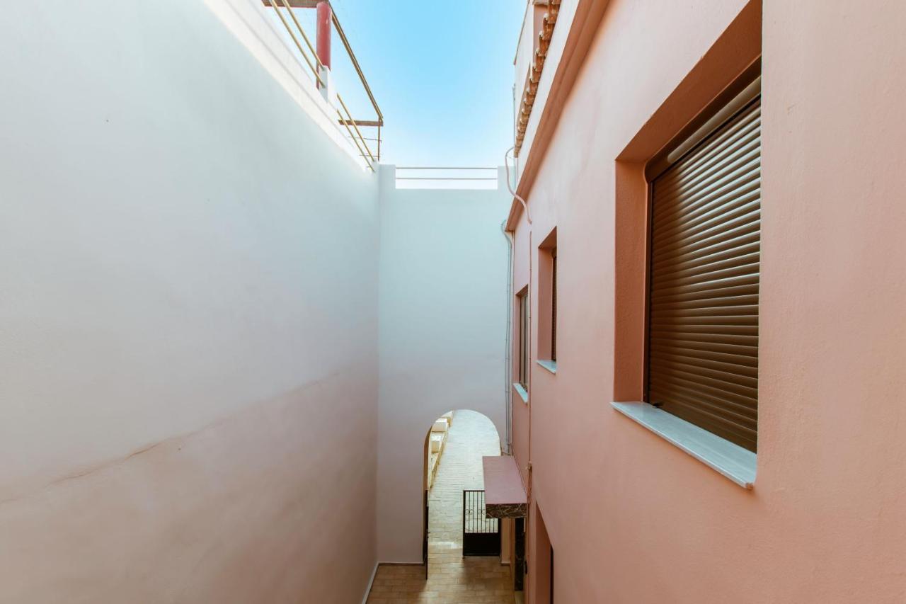 Krinis Houses Next The Old Harbour Chrissi Akti Chania Exterior foto