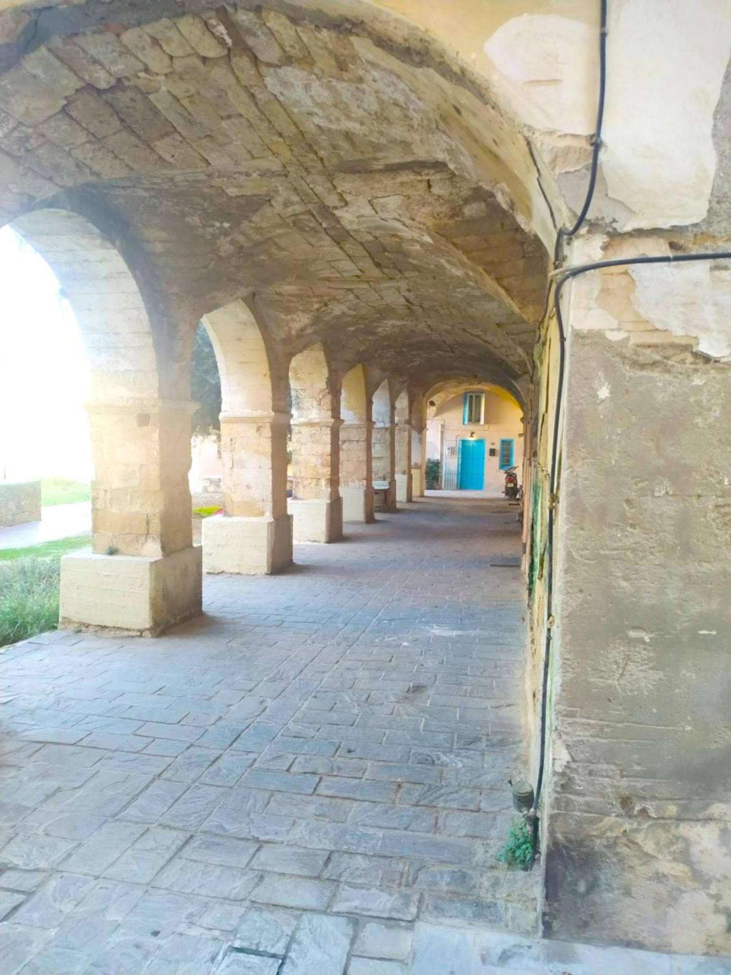 Krinis Houses Next The Old Harbour Chrissi Akti Chania Exterior foto