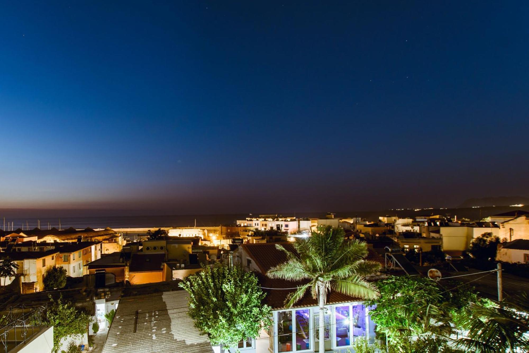 Krinis Houses Next The Old Harbour Chrissi Akti Chania Exterior foto